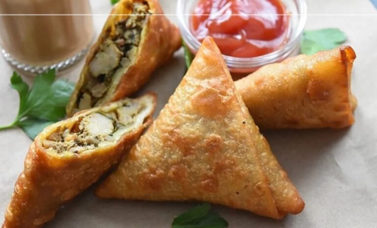 Chicken Samosa Recipe || “Step-by-Step Guide: Crafting Perfectly Smoky Chicken Samosas” 2023